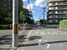 外観：敷地東側の前面道路。4階部分、角住戸につき採光、通風良好！リフォームのご相談も承ります！お気軽にお問い合わせください！