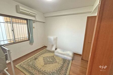 東側洋室約6.2帖［2026年8月10日撮影］ベッドやデスクを置ける広さを確保しています！全居室に収納があり、居住空間をより広く確保できます！