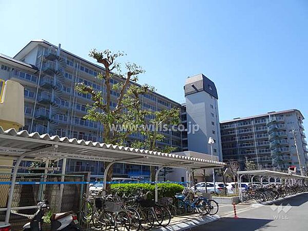 ローレルハイツ茨木1号棟（北東側から）2026年10月室内フルリフォーム実施！詳細につきましてはお問い合わせください！