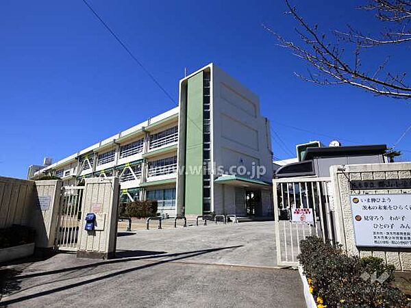 郡山小学校[公立]の外観