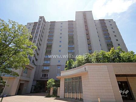 ユニエス南千里丘の外観(北側から)複数沿線利用可能の好立地!阪急京都線「摂津市駅」徒歩2分!東海道本線「千里丘駅」徒歩12分、大阪モノレール本線「摂津駅」徒歩14分!