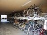 駐車場：駐輪場（屋内）