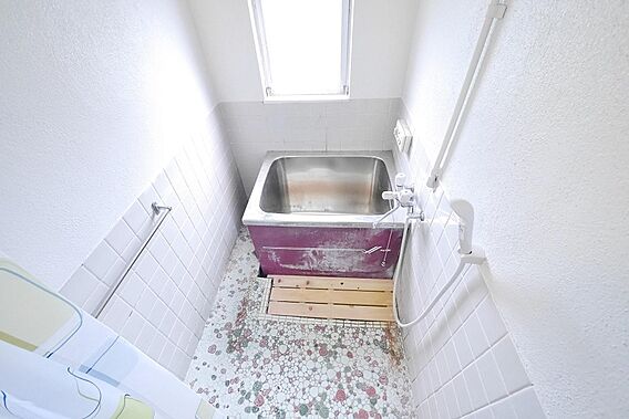 写真は入居前の...