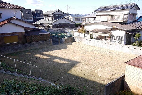 筑豊電鉄「西山駅」徒歩4分と近く、通勤やおでかけに便利な好立地です。