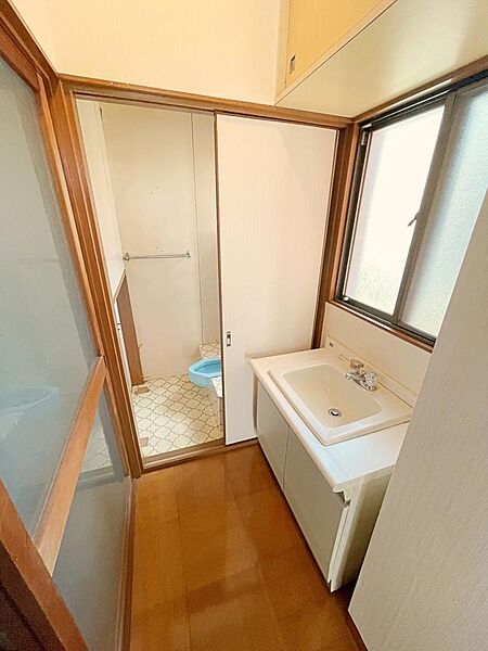 洗面室は2箇所あり便利です。