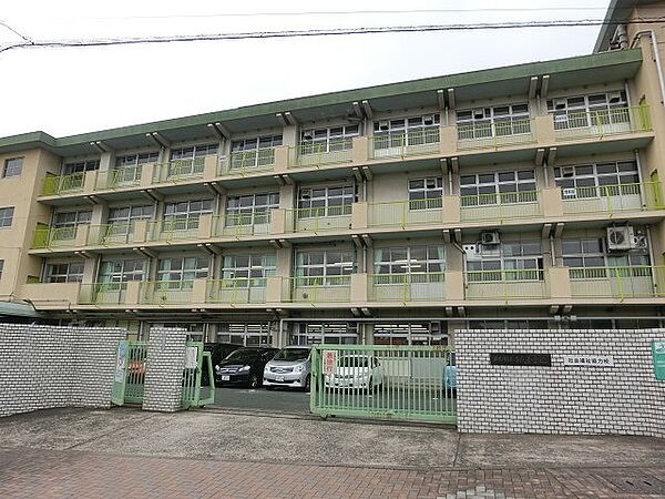 北九州市立千代小学校（626m）