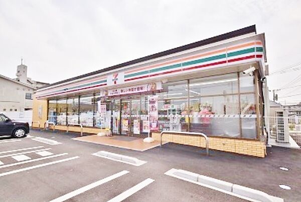 セブンイレブン八幡大浦1丁目店（502m）
