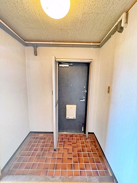 段差の少ない玄関なので出入りが楽です。