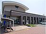 周辺：遠賀信用金庫本店（565m）