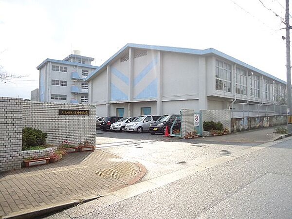 北九州市立浅川中学校（1305m）