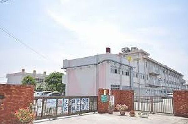 北九州市立赤坂小学校（624m）