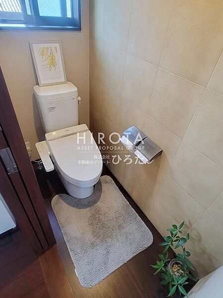 トイレは1階、2階、3階にそれぞれあり便利です。