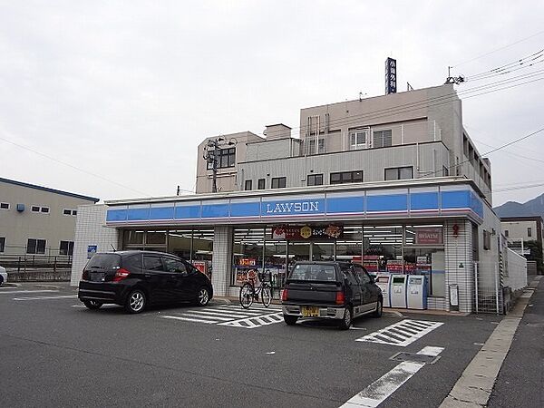 ローソン八幡町上津役東店（1058m）