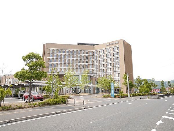 独立行政法人労働者健康福祉機構九州労災病院（795m）