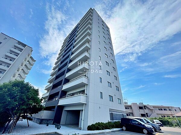 床暖房や追い炊き機能など付いた、設備充実のお部屋です。ぜひ、現地でご確認ください。