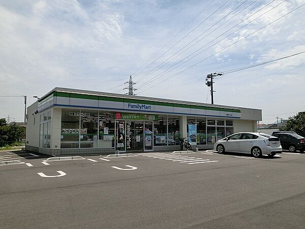 ファミリーマート八幡藤原一丁目店（485m）