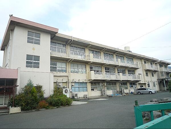 北九州市立城南中学校（227m）