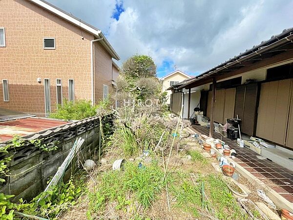 高さ制限10ｍ、外壁後退1ｍ、、最低敷地面積165平米。
