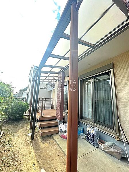 南向きバルコニーで日当たり良好　
