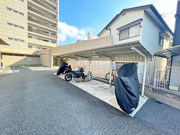 バイク置場もございます。