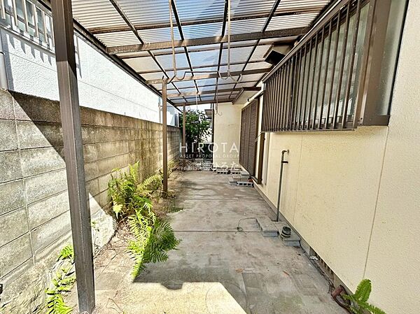 隣地との境界です。　
