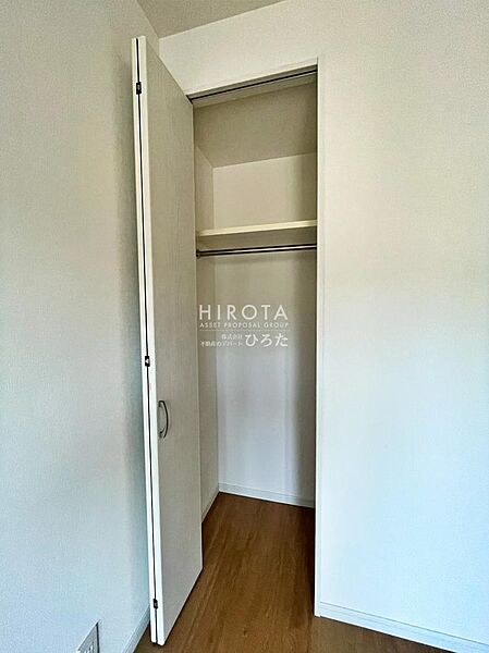 ベランダ側のお部屋のCLです。
