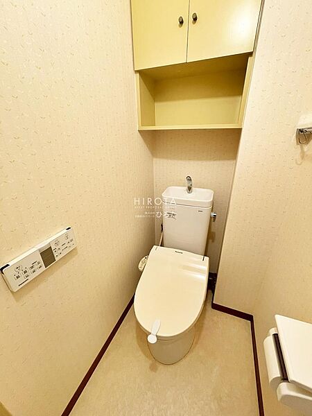 ウォシュレット付きトイレで、便座が温かいのが嬉しいです。