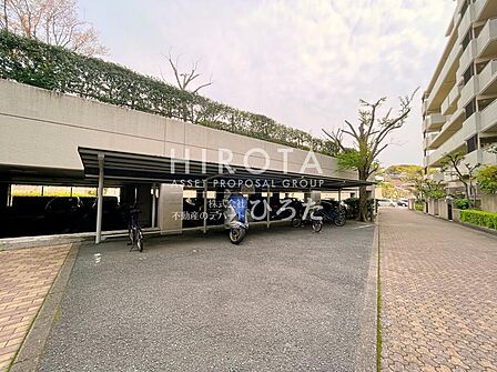 別角度からの駐輪スペース