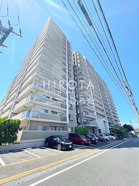高層階で日当たり良好なお部屋です