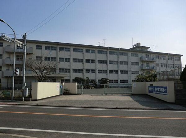 北九州市立吉田中学校（498m）