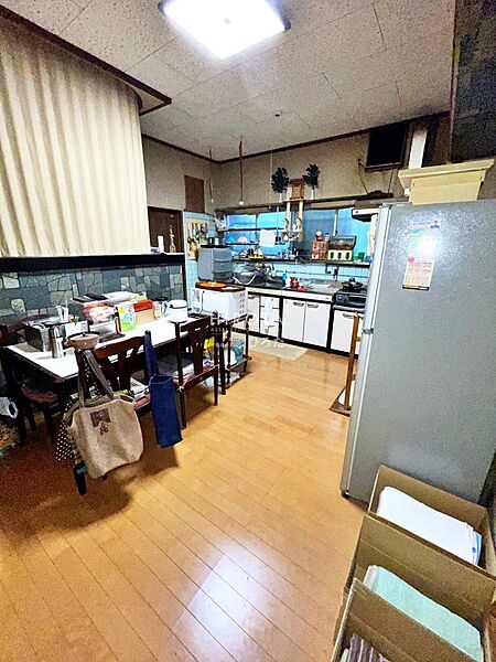 南東角地の平屋です。