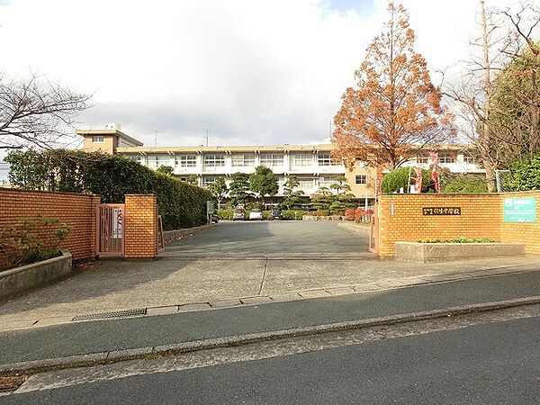 北九州市立穴生中学校（1220m）
