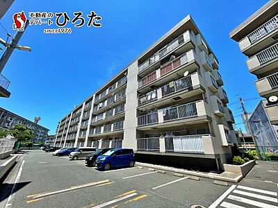 外観:ハローデイ本城まで徒歩1分 外観:ハローデイ本城まで徒歩1分