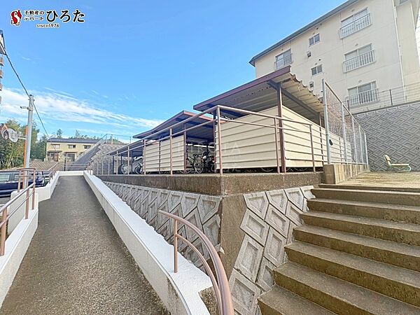 今池駅徒歩7分です。