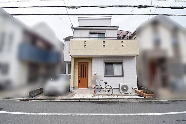 外観：327001667676