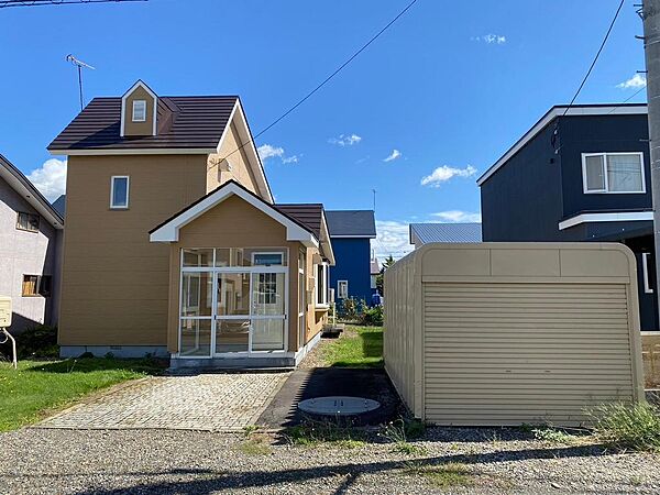 detached 北海道滝川市黄金町東２丁目
地図を見る