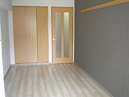 エルミタージュ・III 3階1Kの室内