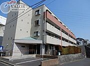 村上駅より徒歩2分 築19年4ヶ月 4階建の賃貸物件