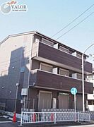 平沼橋駅より徒歩3分 築9年8ヶ月 3階建の賃貸物件
