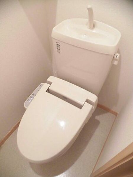 画像8:コンパクトで使いやすいトイレです