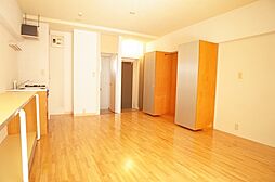 アミューゼ・エヴァ 103 1階ワンルームのリビング/ダイニング