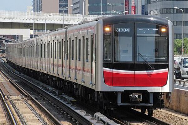 画像21:【駅】御堂筋線江坂駅まで551ｍ