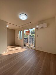 May FevrierII 203 2階1LDKのリビング/ダイニング