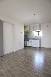 ベルクミッテ　D 201 2階3DKのリビング/ダイニング