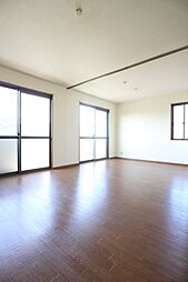 リビングタウン中曽根　A棟 202 2階2LDKのリビング/ダイニング