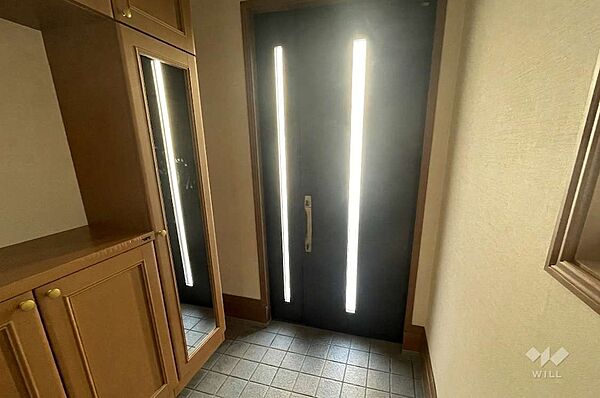 物件の玄関※掲載写真は一部CG加工(家具消去)を施しています。現況優先。［2026年3月28日撮影］