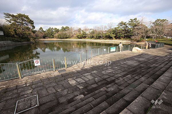 仲ノ池緑地公園の外観