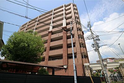 外観:ドルフフェレジア夙川の外観(南東側から) 外観:ドルフフェレジア夙川の外観(南東側から)