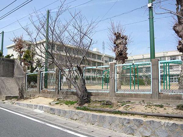 夙川小学校[公立]の外観