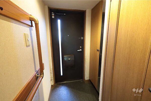玄関を拡大表示